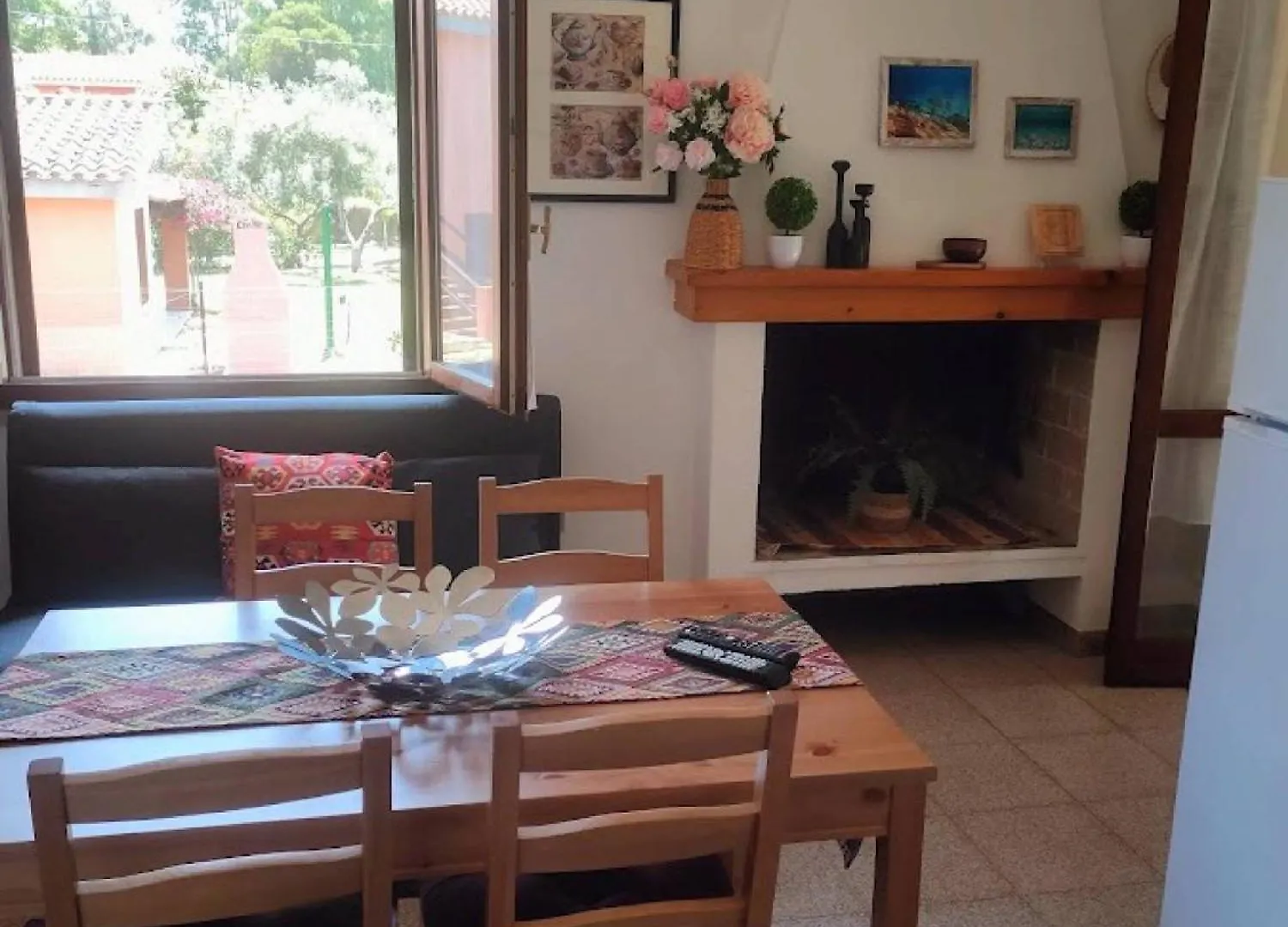 Bouganville Costa Rei Daire